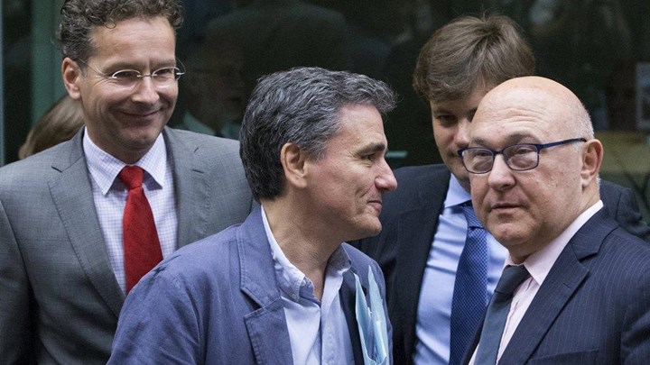 Προσχέδιο απόφασης για εκταμίευση 11 δισ. ευρώ στην Ελλάδα αποκαλύπτει το Bloomberg