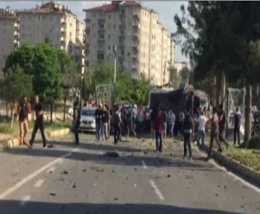 Βομβιστής αυτοκτονίας πίσω από την έκρηξη στην Τουρκία