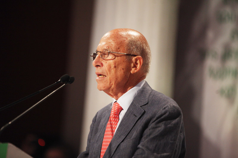 Σημίτης: Προτιμώ να είμαστε δυσάρεστοι παρά ψεύτες