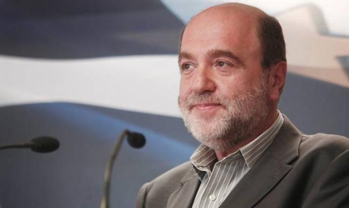 Αλεξιάδης: Ανατροπές σε φόρους ακινήτων, τέλη κυκλοφορίας και αδήλωτα εισοδήματα