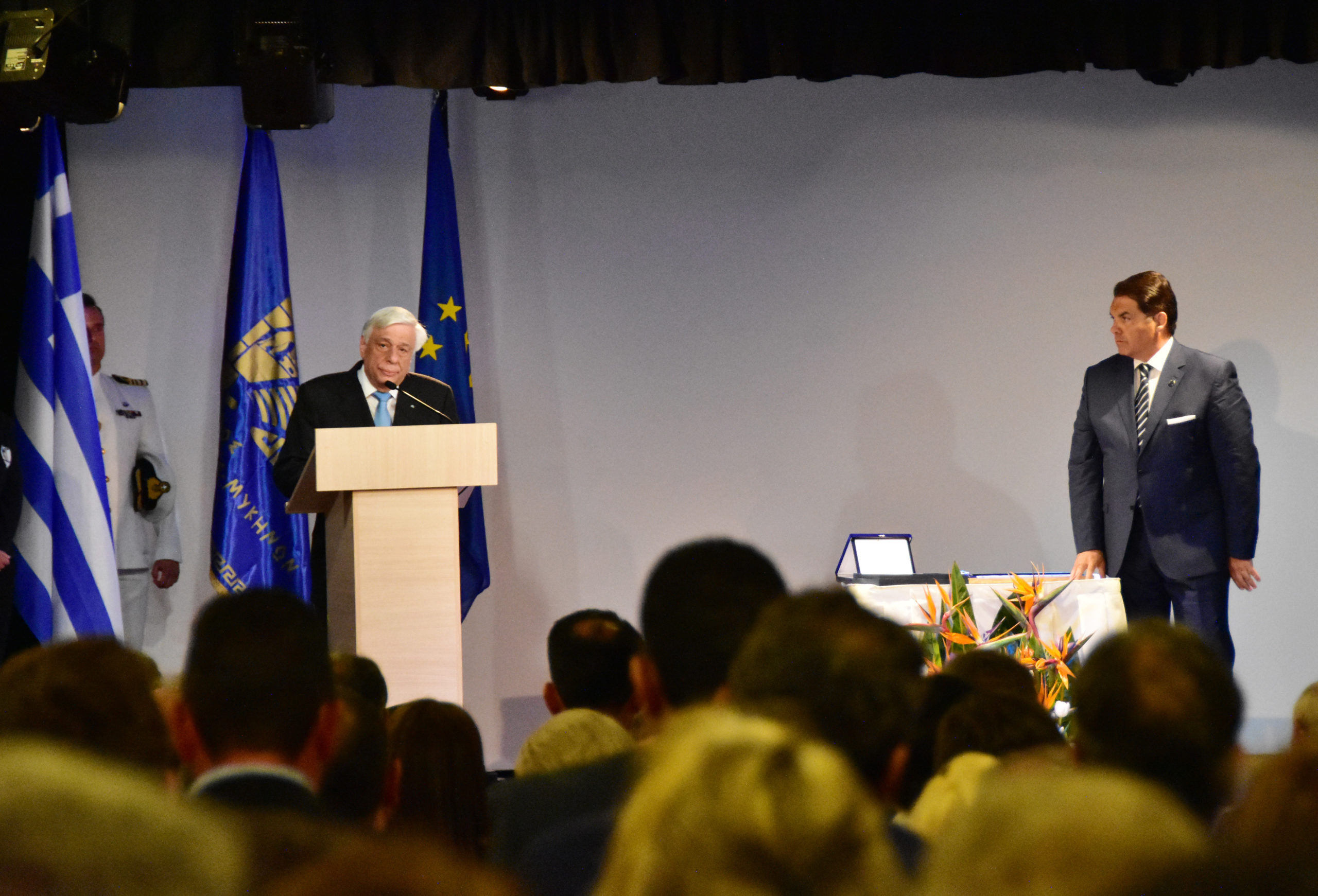 Παυλόπουλος: Το νόμισμα αποκτά νόημα μόνο όταν υπηρετεί τον άνθρωπο