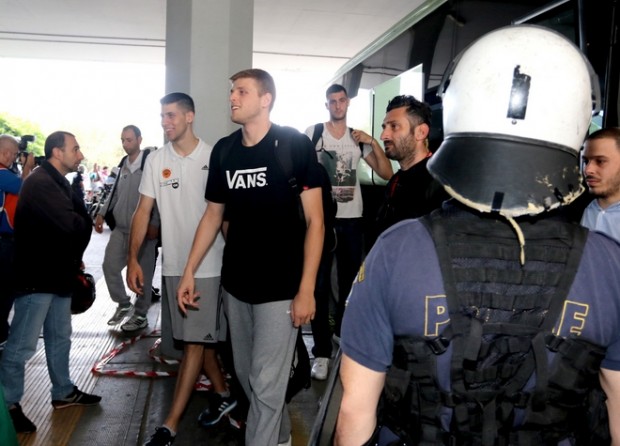 Οι “αιώνιοι” στο ΣΕΦ – ΦΩΤΟ