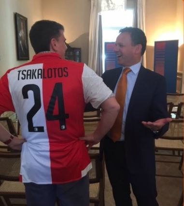 Ο Τσακαλώτος με τη φανέλα της Φέγενορντ – ΦΩΤΟ