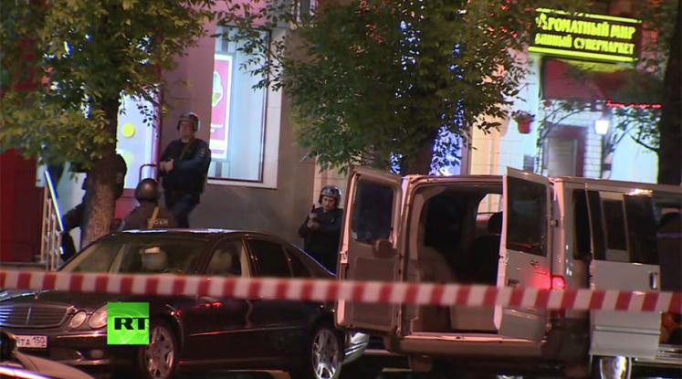 Νεκρός ο δράστης της ομηρίας σε τράπεζα της Μόσχας – ΒΙΝΤΕΟ