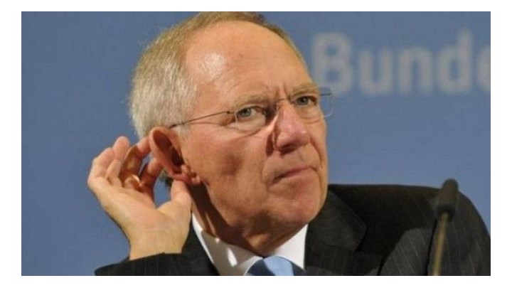 Σόιμπλε: Τι μου είχε πει ο “έξυπνος οικονομολόγος” Βαρουφάκης για το χρέος