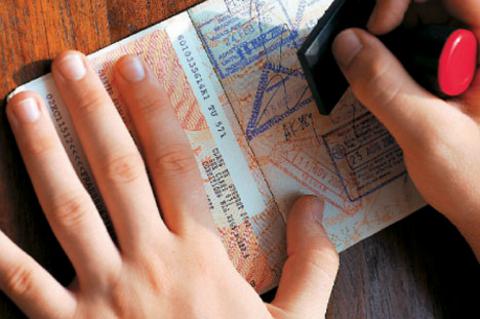 Η Λευκωσία αναμένει την απόφαση της Τουρκίας για το θέμα της βίζας