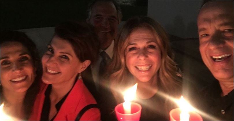 “Χριστός Ανέστη” από τον Τομ Χανκς και τη Νία Βαρντάλος στα ελληνικά – ΦΩΤΟ