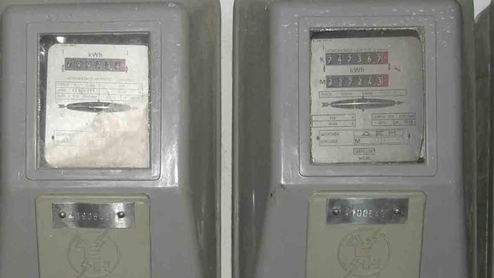 «Φρένο» στην αλλαγή παρόχου ηλεκτρικής ενέργειας σε όσους χρωστούν