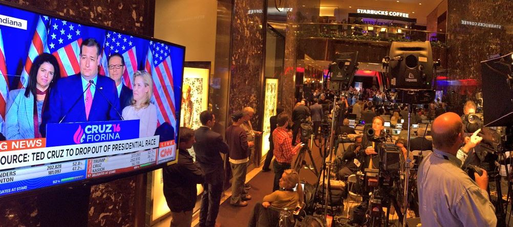 Ο Τεντ Κρουζ παραιτείται της κούρσας για το χρίσμα των Ρεπουμπλικανών