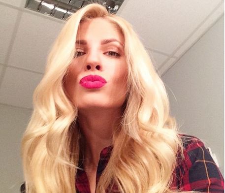 Η selfie της Αραβανή από τη Λευκάδα – ΦΩΤΟ