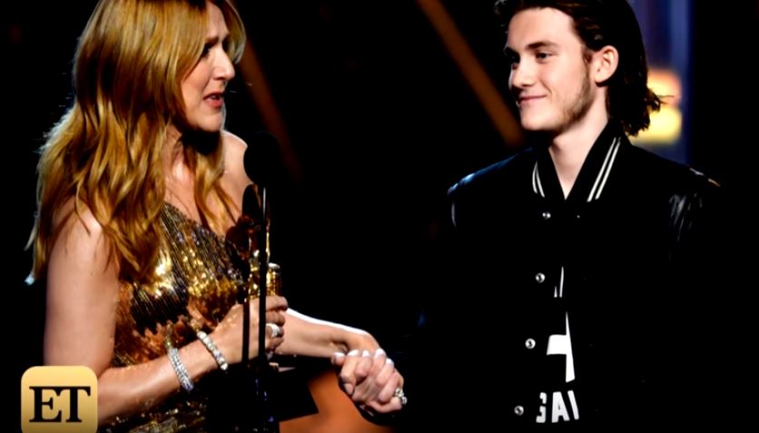 “Λύγισε” μπροστά στον γιο της η Σελίν Ντιόν – BINTEO