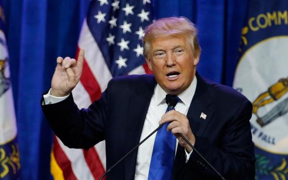 Υπέρ της αύξησης της φορολογίας στους πλούσιους τάχθηκε ο Τραμπ