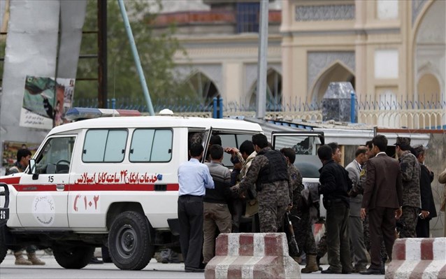 Επίθεση αυτοκτονίας στην Καμπούλ – 10 νεκροί και 4 τραυματίες