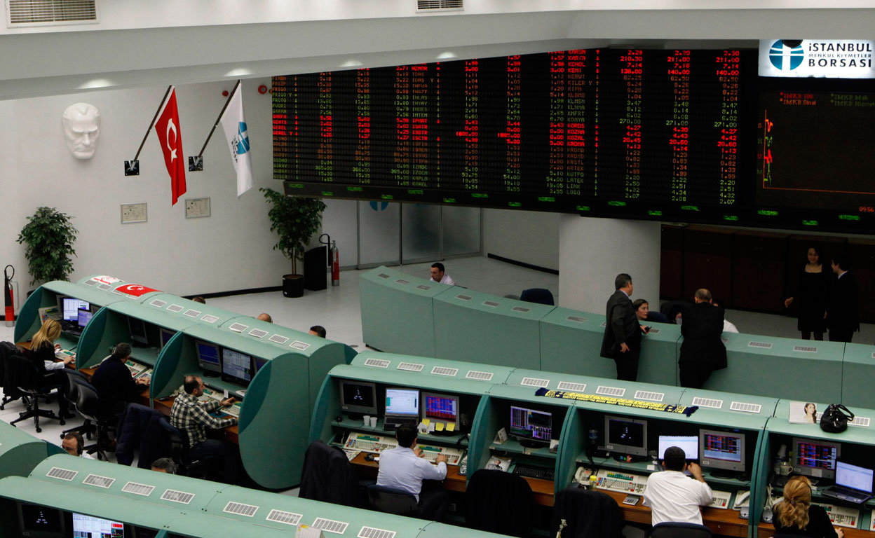 Η ρήξη Ερντογάν-Νταβούτογλου οδήγησε σε απώλεια των τουρκικών μετοχών