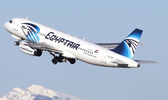 Reuters: Βρέθηκαν συντρίμμια του αεροσκάφους της Egyptair – ΤΩΡΑ