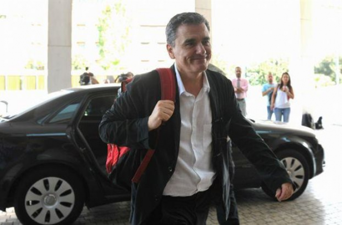 Επανεκκίνηση των διαπραγματεύσεων με τους δανειστές ενόψει του Eurogroup