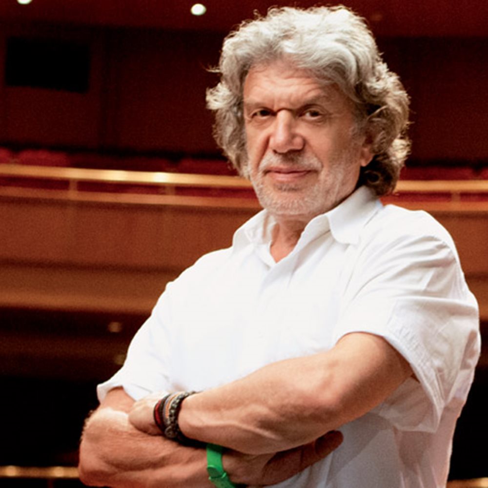 O Γιάννης Βούρος γίνεται… Κουτρούλης