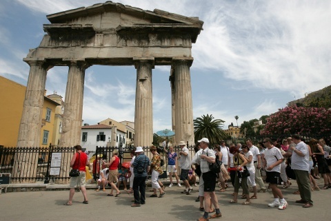 Αλαλούμ με τα στοιχεία για τις κρατήσεις των Γερμανών τουριστών στην Ελλάδα