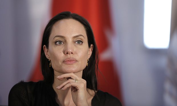 Καθηγήτρια πανεπιστημίου η Αντζελίνα Τζολί