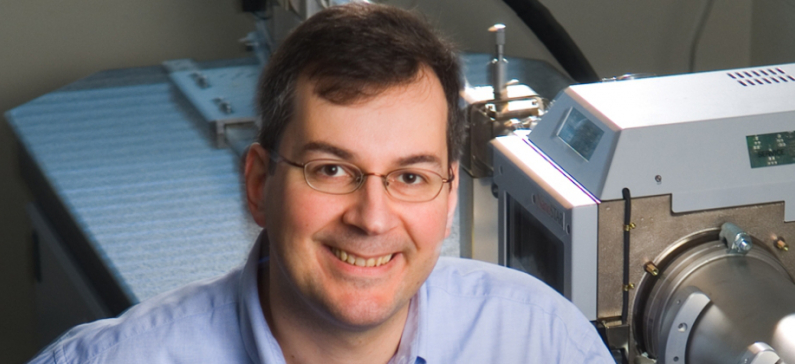 Νέα μέθοδος Έλληνα ερευνητή κάνει τα ενέσιμα φάρμακα ασφαλέστερα