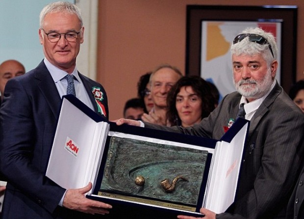 Τιμήθηκε με το βραβείο “Έντσο Μπεαρτζότ” ο Ρανιέρι – ΒΙΝΤΕΟ – ΦΩΤΟ