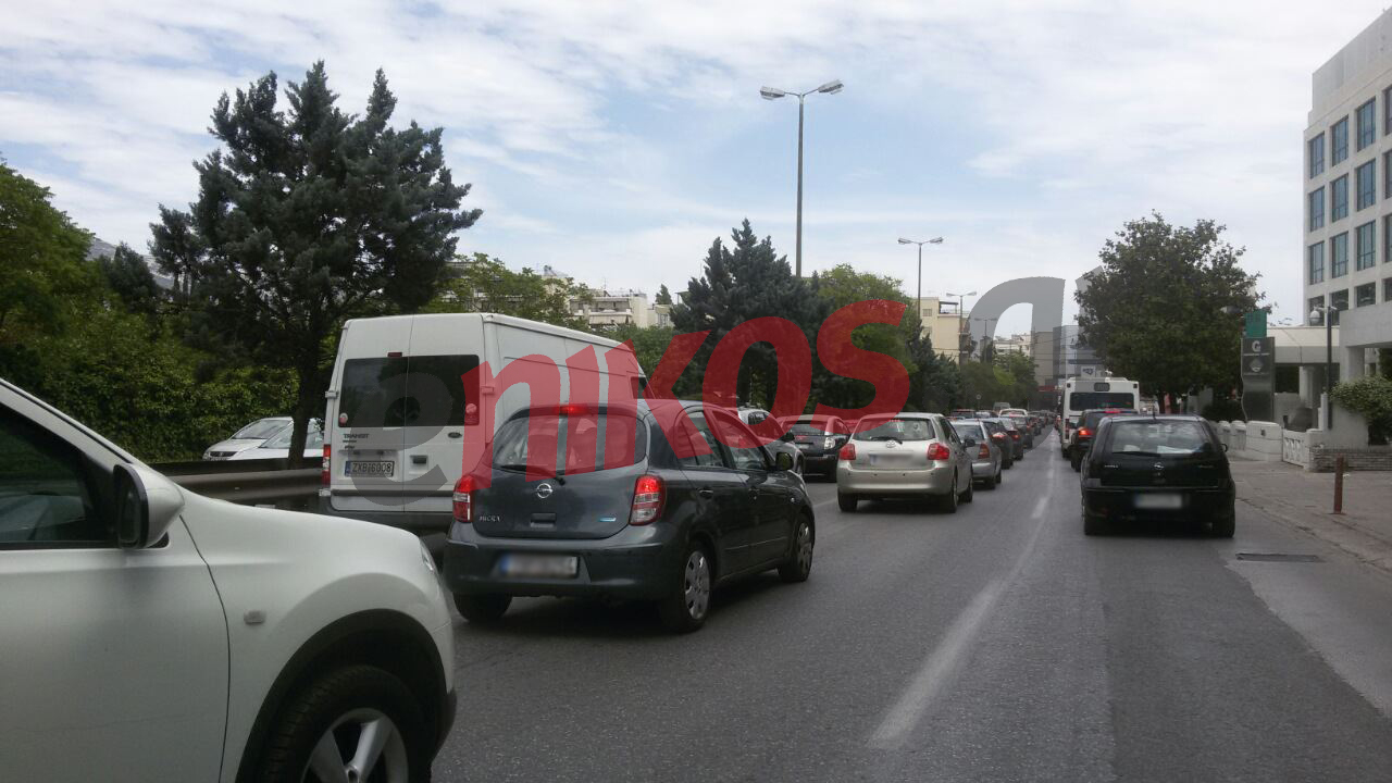 Μποτιλιάρισμα στην Κηφισίας λόγω τροχαίου – ΦΩΤΟ αναγνώστη