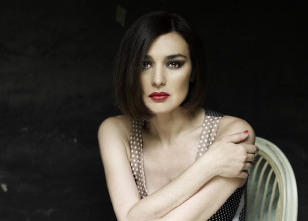 Υπέγραψε για τη… Στρίγκλα η Ναυπλιώτου