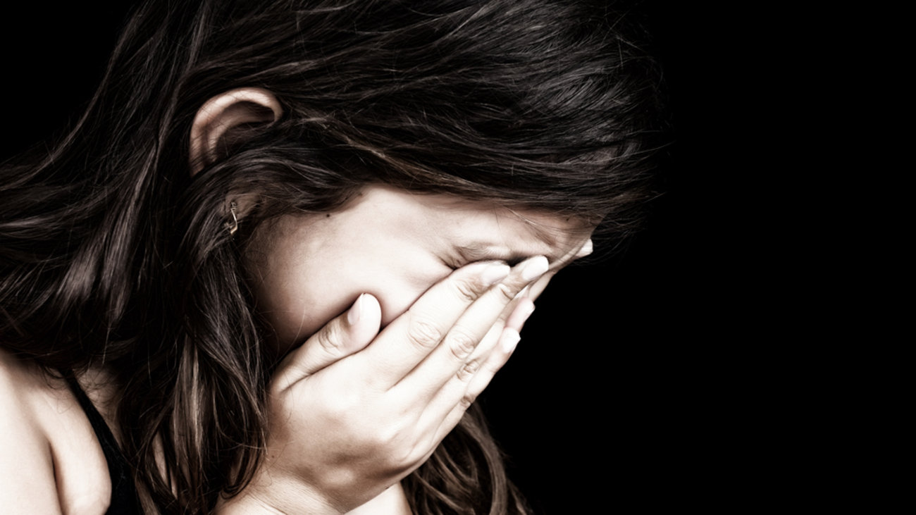 Συνελήφθη 37χρονη για παιδική πορνογραφία – Βιντεοσκοπούσε την 8χρονη ανιψιά της