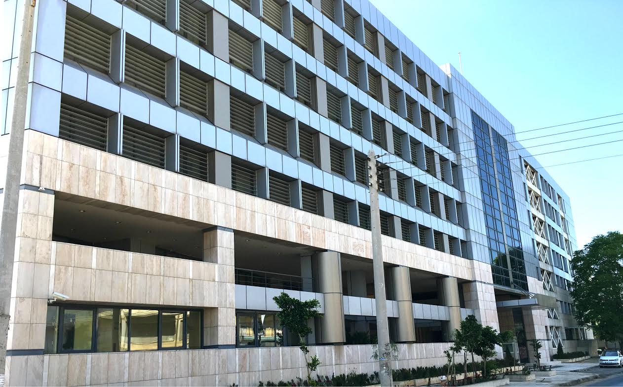 Στο κτίριο Κεράνης μετακομίζει το υπουργείο Οικονομικών