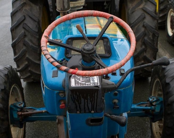 Νέα τραγωδία στην Κρήτη &#8211; Καταπλακώθηκε από το τρακτέρ του 49χρονος