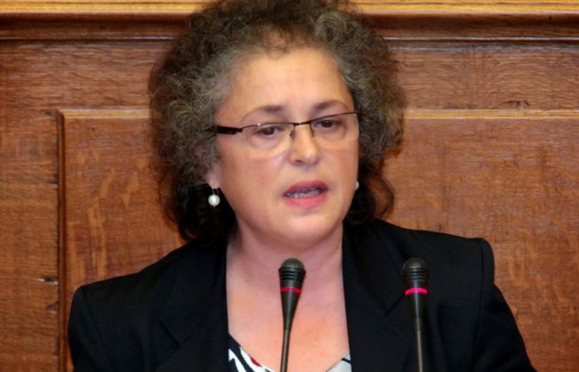 Βουλευτής ΣΥΡΙΖΑ για τη φορολογία: Δύσκολα και πίνεις και καπνίζεις πολύ και πηγαίνεις για καφέδες