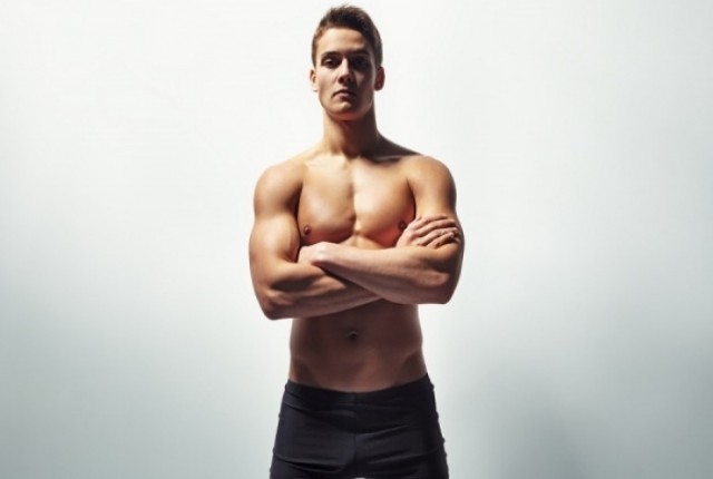 Απόμακροι άντρες- Πώς φέρονται και γιατί φταίει η σχέση με τη μαμά τους