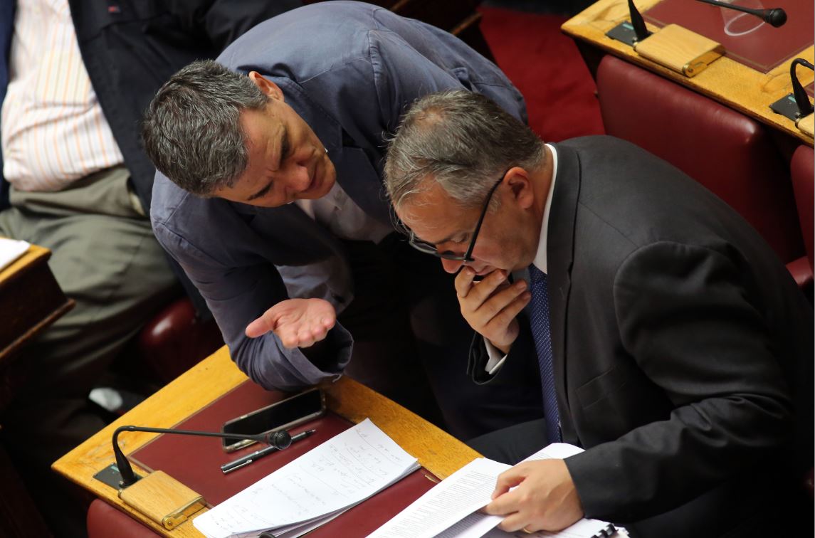 Τετ α τετ Τσακαλώτου-Βορίδη στη Βουλή – ΦΩΤΟ