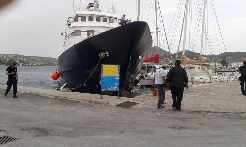 Τουριστικό σκάφος προσέκρουσε σε δύο ιστιοφόρα στην Πάρο – ΦΩΤΟ