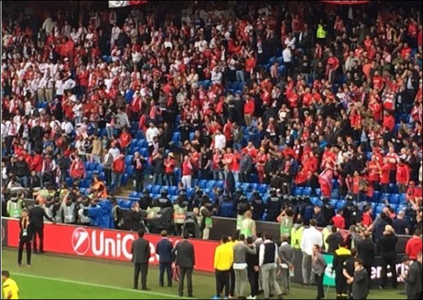 Ξύλο μεταξύ οπαδών της Λίβερπουλ και της Σεβίλλης – ΒΙΝΤΕΟ