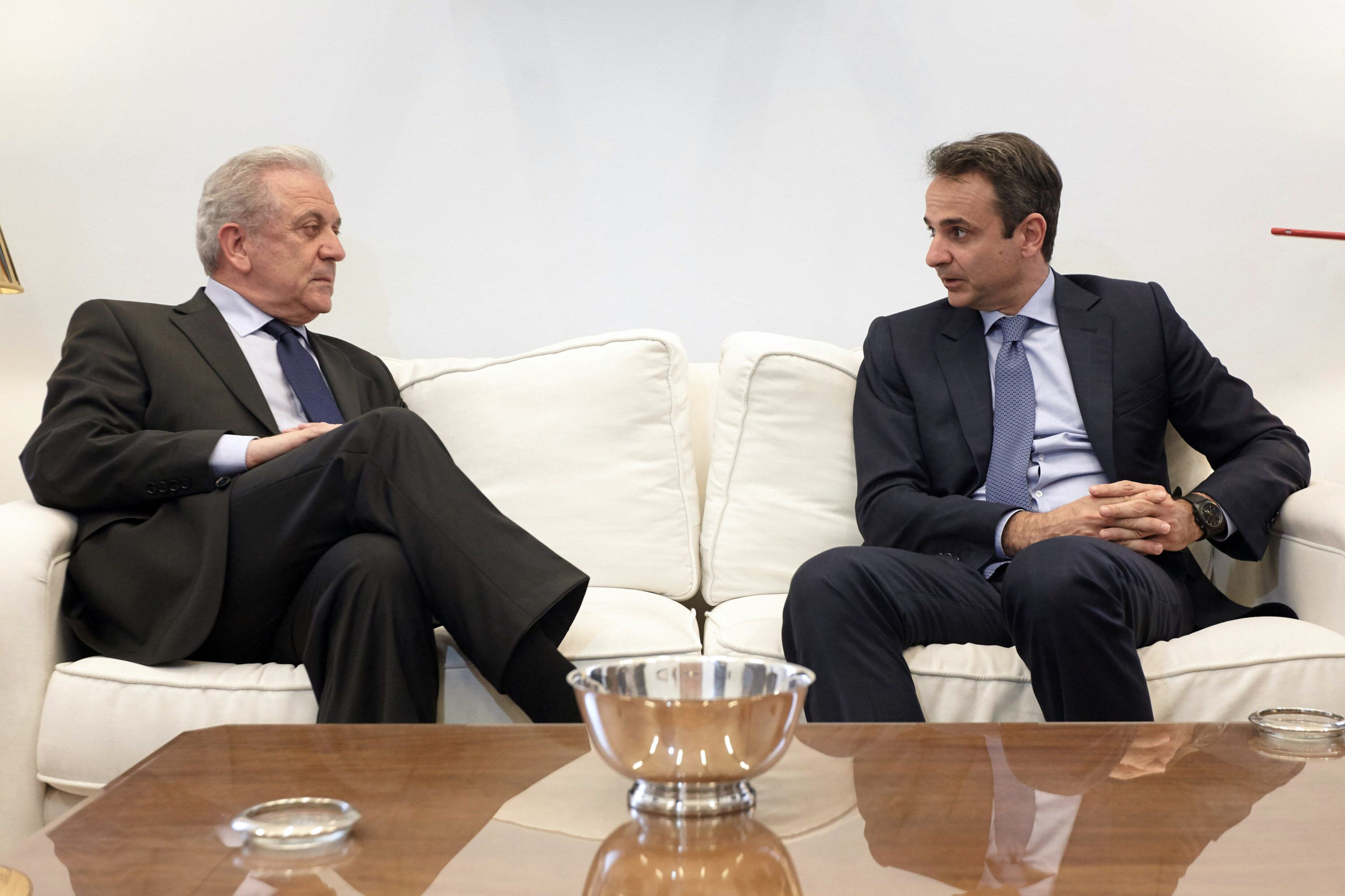 Η ατζέντα της συνάντησης του Μητσοτάκη με τον Αβραμόπουλο