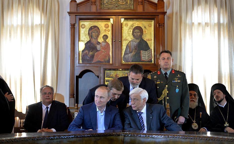 Τηλεφωνική επικοινωνία του Πούτιν με Παυλόπουλο και Τσίπρα