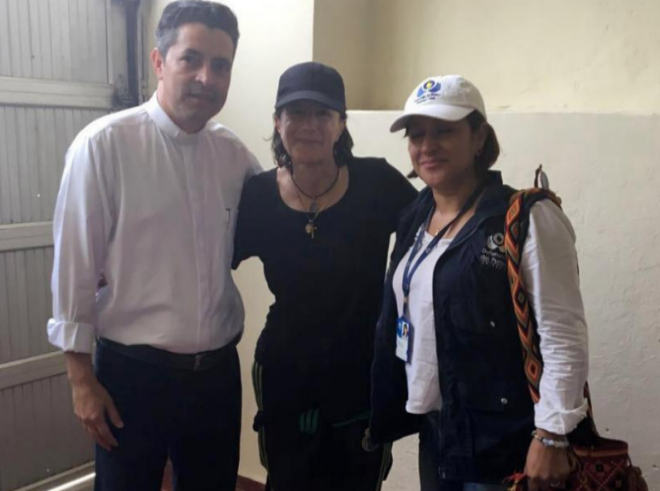 Κολομβία: Ελεύθερη η Ισπανίδα δημοσιογράφος που είχε απαχθεί από αντάρτες