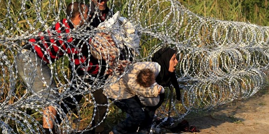 Οι αρχές της Ουγγαρίας ενισχύουν τον φράχτη στα σύνορα με Σερβία
