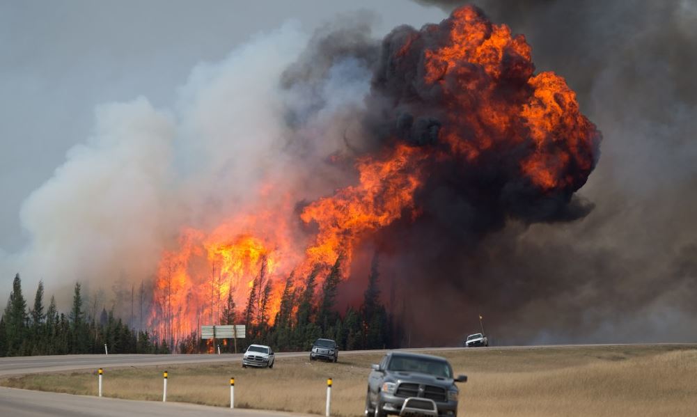 Μαίνεται η πύρινη λαίλαπα στον Καναδά – ΦΩΤΟ