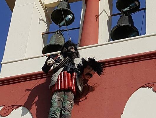 Έκαψαν τον “Τζιχάντι Τζον” στις Στέρνες Ακρωτηρίου – ΒΙΝΤΕΟ