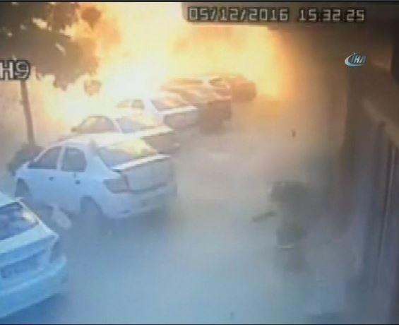 Η στιγμή της έκρηξης στην Κωνσταντινούπολη – BINTEO