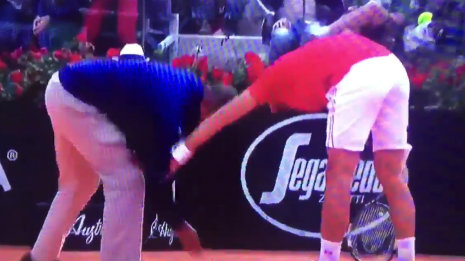 Ο εκνευρισμός του Τζόκοβιτς για τον διαιτητή μπορεί να του στοιχίσει 10.000 δολάρια – ΒΙΝΤΕΟ