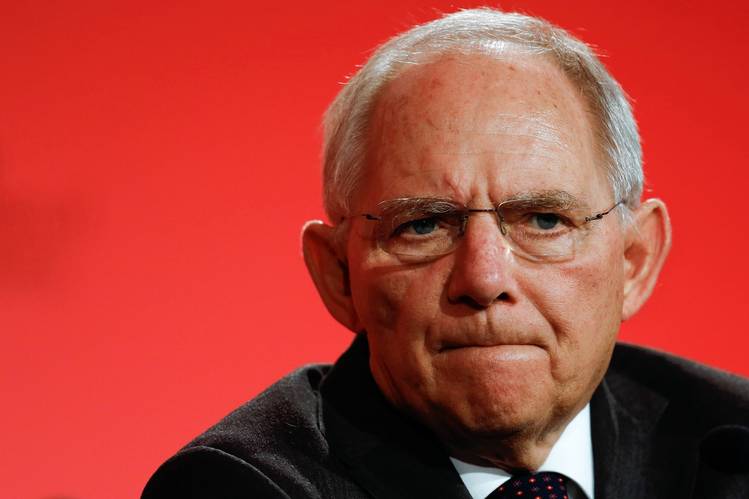 Spiegel: Ο Σόιμπλε θέλει το ΔΝΤ… αλλά όχι τις προτάσεις του