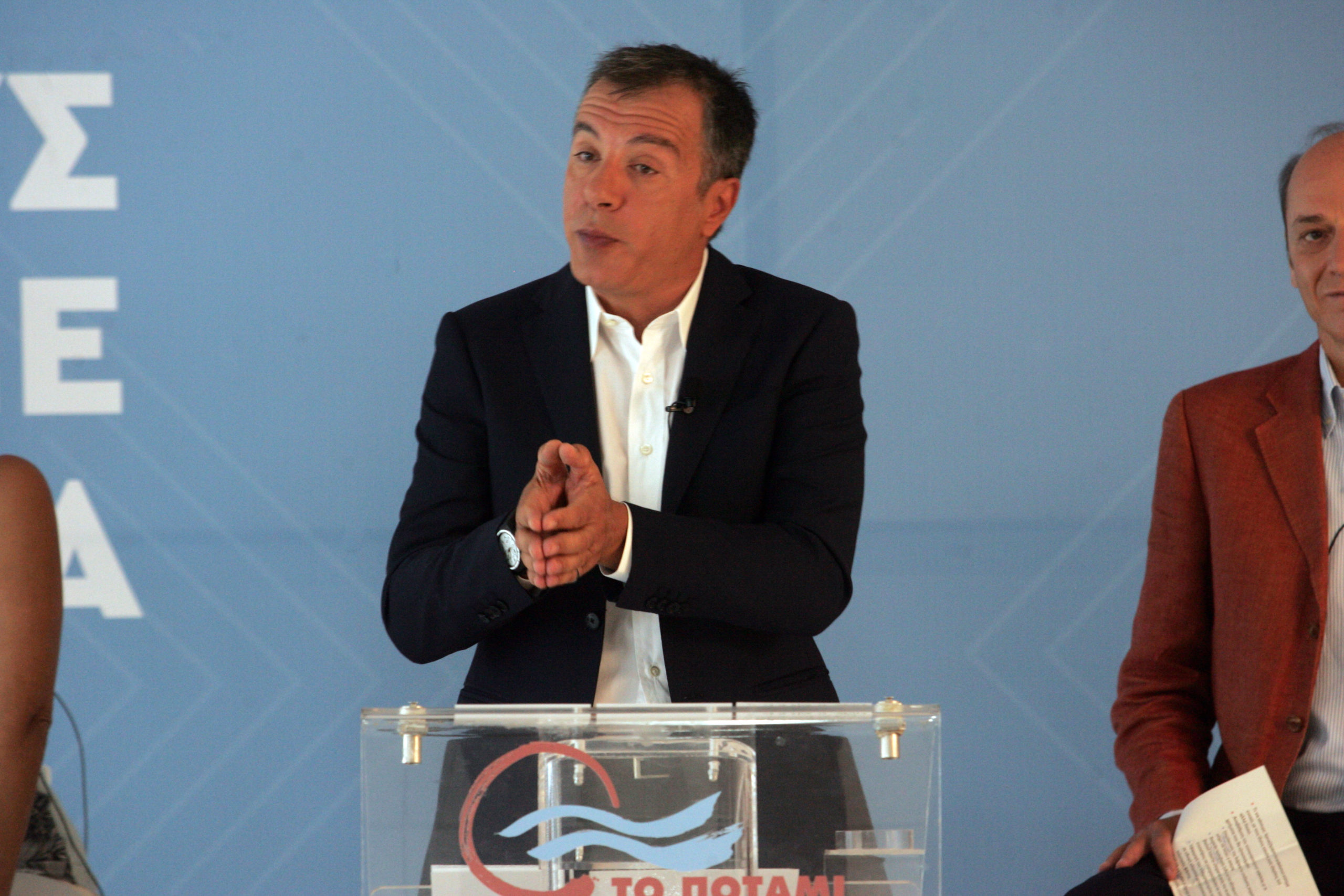 Τι απαντά ο Θεοδωράκης για τη συνδιάσκεψη της Δημοκρατικής Συμπαράταξης