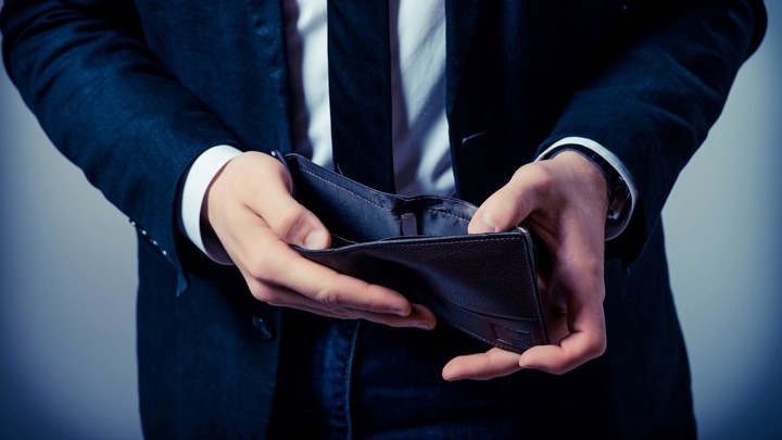 Οι 15 φόροι ύψους 2,3 δισ. ευρώ που θα πληρώσουμε μέχρι και το 2018