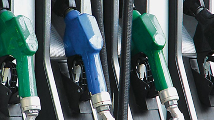 Βενζινοπώλες: Αυξήσεις στα υγρά καύσιμα φέρνουν οι νέοι φόροι