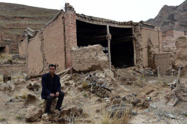 perierga.gr - Ζει 10 χρόνια μόνος του σε εγκαταλειμμένο χωριό! perierga.gr - Ζει 10 χρόνια μόνος του σε εγκαταλειμμένο χωριό!