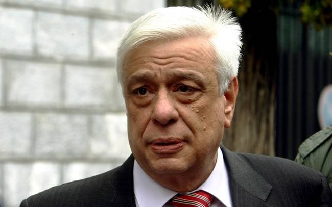 Παυλόπουλος: Να σταματήσει η ανθρωποθυσία στους δρόμους