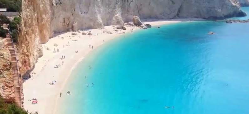 2 ελληνικά νησιά στα ομορφότερα μέρη της Ευρώπης